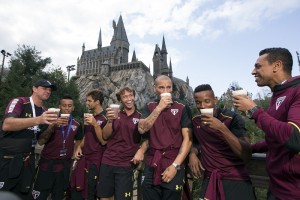 Publicity, Sao Paulo FC, The Wizarding World of Harry Potter - Hogsmeade, WWHM, HM, Project STRONGARM, The Wizarding World of Harry Potter, WWHP, WWoHP, Universal's Islands of Adventure, IOA, Universal Orlando Resort, UOR, UO